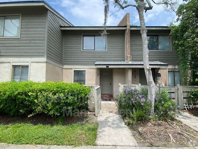 Building Photo - 7701 Baymeadows Cir W Rental