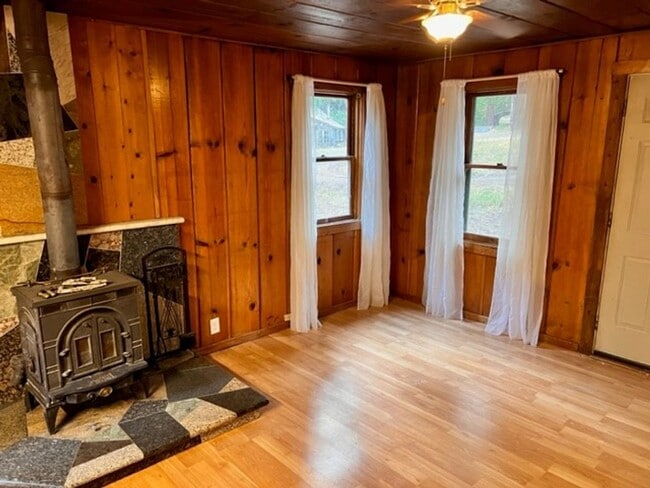 Photo - Twain Harte Cabin in the Woods