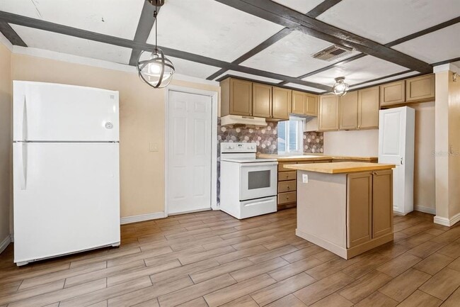 Photo - 2526 26th St S