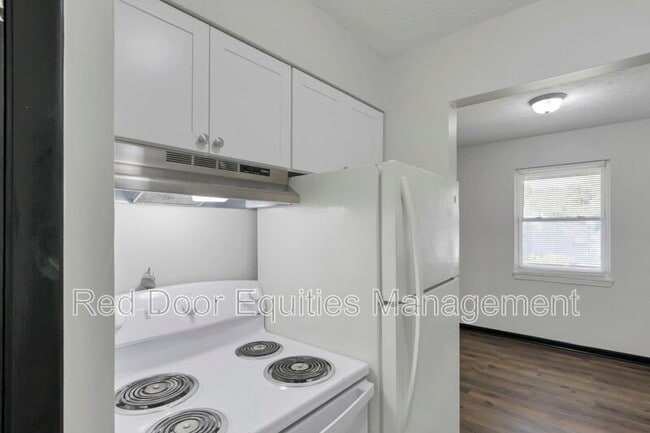 Photo - 1442 Tiki Ln