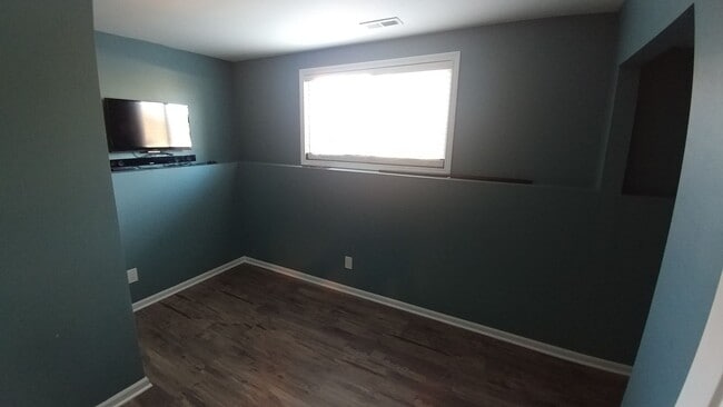 Photo - Spacious 4 bedroom 2 Bath Single Family Mt Pleasant