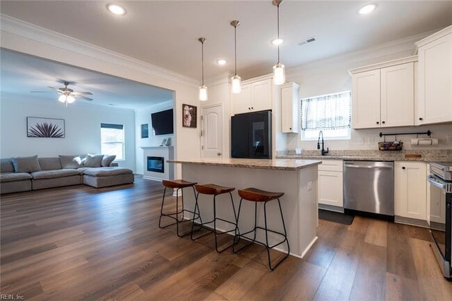 Photo - 1536 Beekman St