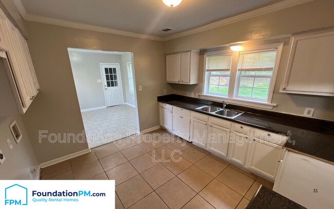 Photo - 1847 Driftwood Ave