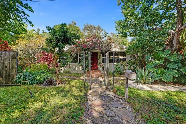 Photo - 669 NE 60th St Casa