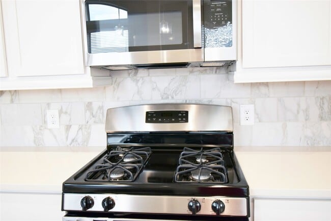 Photo - 9442 Starlight Oak Dr