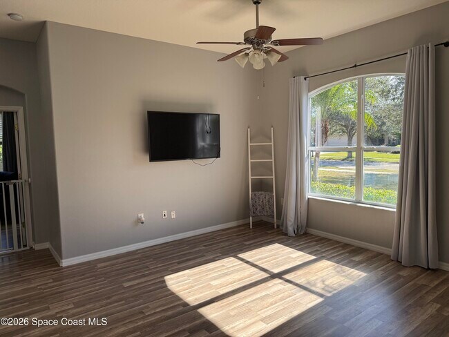 Photo - 110 Ridgemont Cir SE