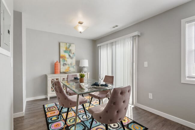 Fairway Ridge Apartments and Townhomes