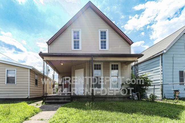 Building Photo - 1102 Harriet St