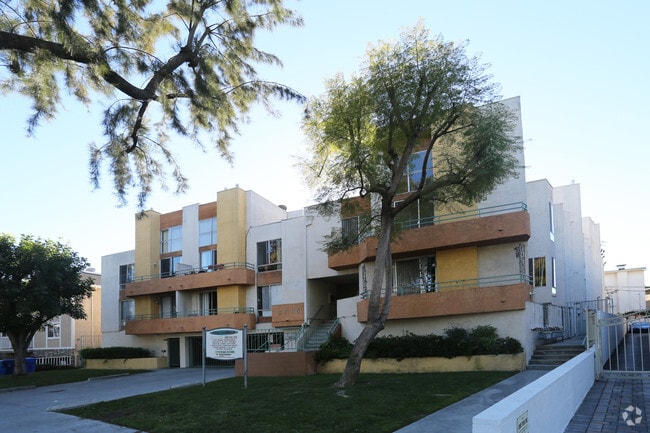 Building Photo - can371 Rental