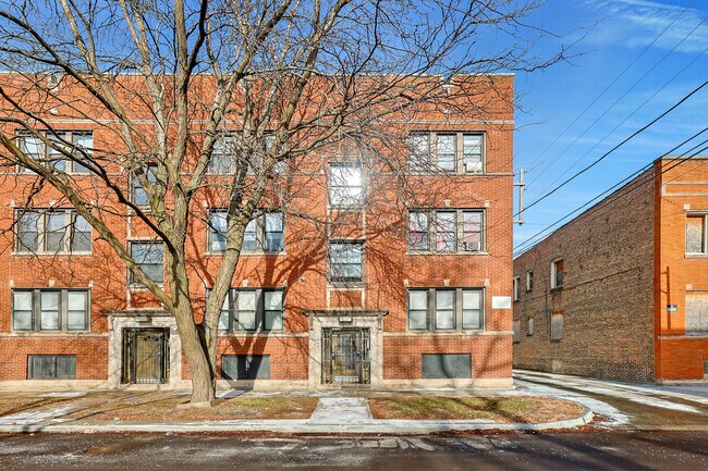 Photo - 7255-7257 S Calumet Ave