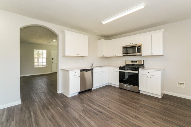 Photo - 18939 Brescia Ln