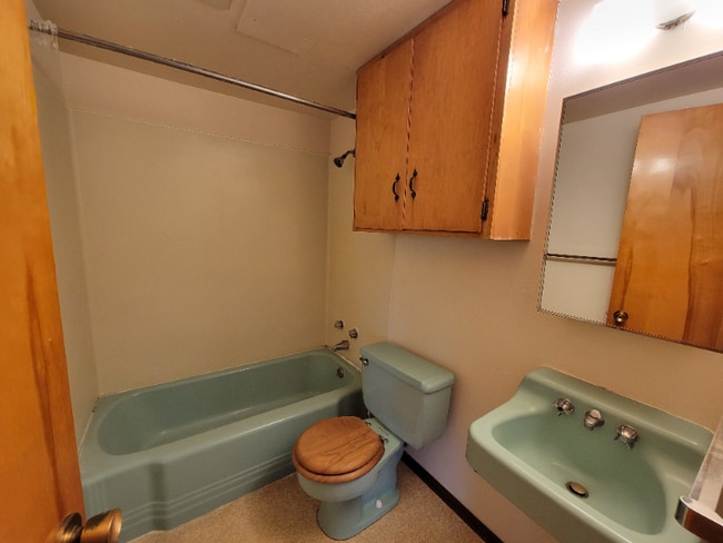 Photo - 1320 Linda Ln Unit 6