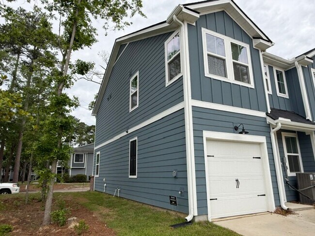 467 Martins Creek Blvd