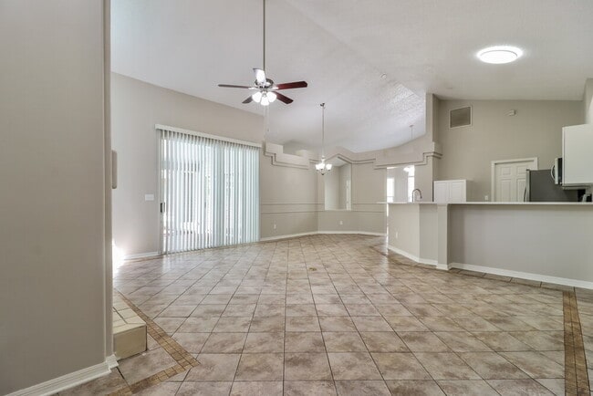 Photo - 3322 Silverpond Dr