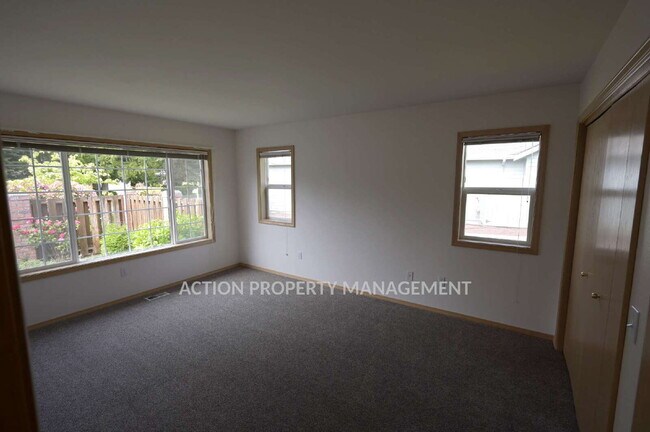 Photo - 2 bed + office, 2 bath, 2 car garage condo in Sunland