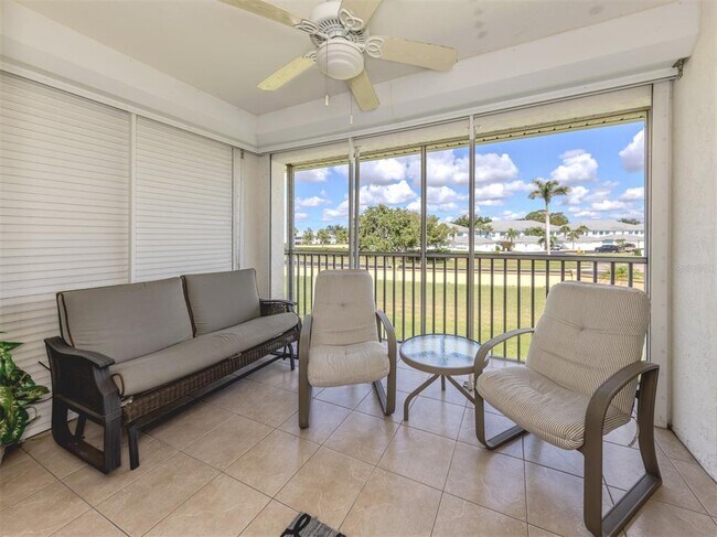 Photo - 5800 Sabal Trace Dr Unidad 904