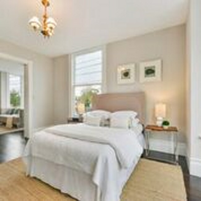 Photo - 730-732 Pacific Ave Unidad 730 Pacific  A