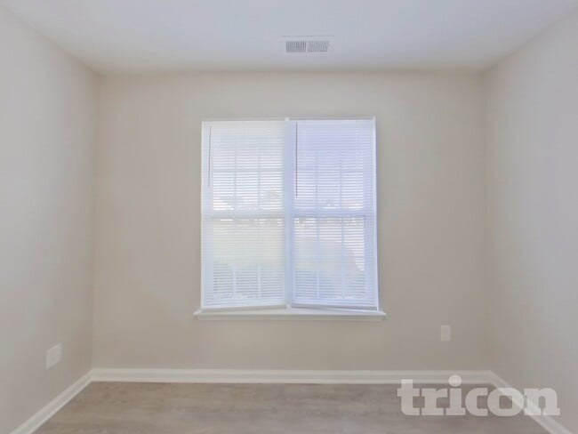 Photo - 5805 Carolina Manor Ct