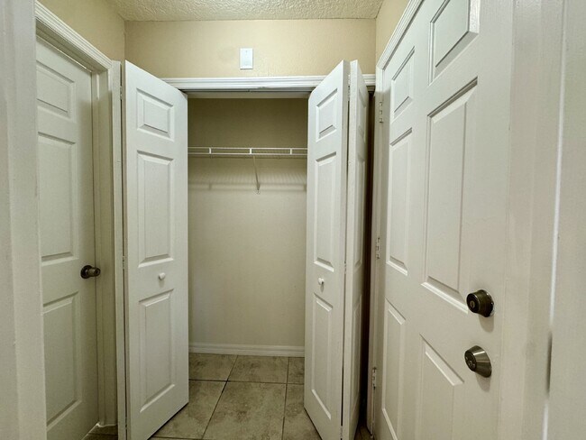 Photo - 1-Bedroom Apartment in Davenport Unidad B