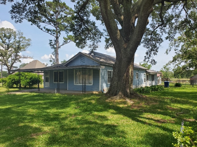 Photo - 2815 Graybow Rd