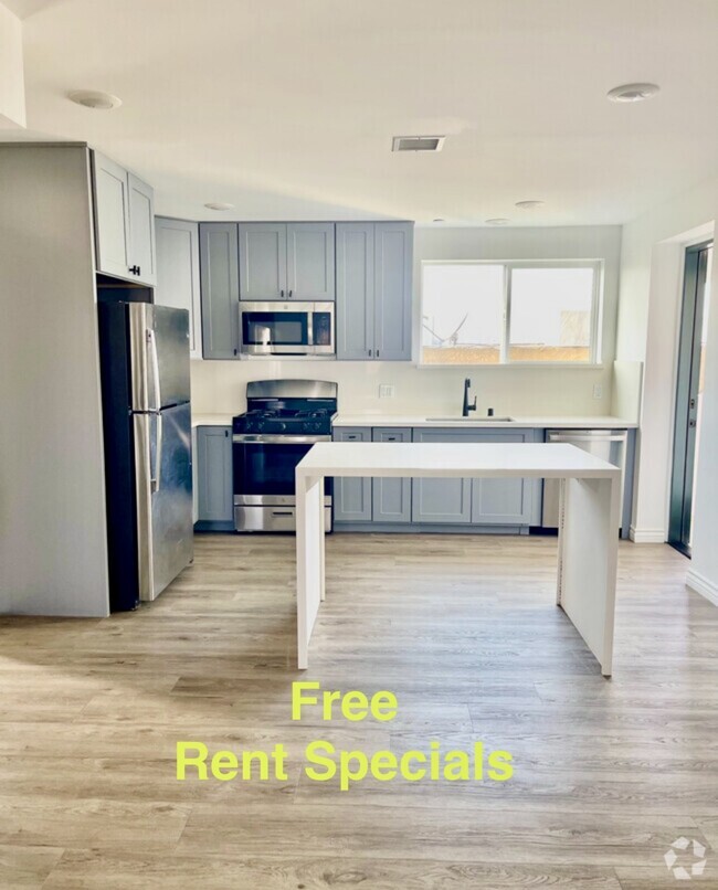 Building Photo - 5731 Lexington Ave Unit 302 Rental