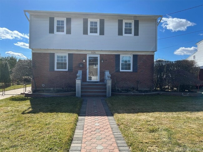 Building Photo - 508 Chamberlin St