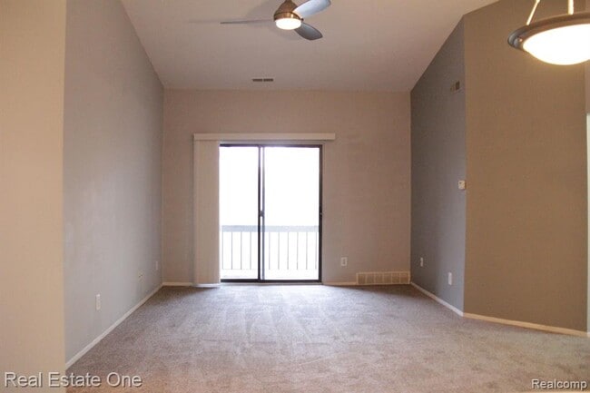 Photo - 21960 Indian Creek Dr