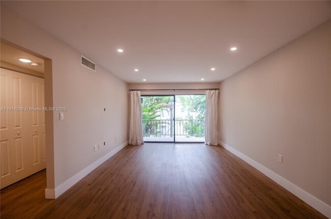 Photo - 8281 SW 128th St Unit 204-1