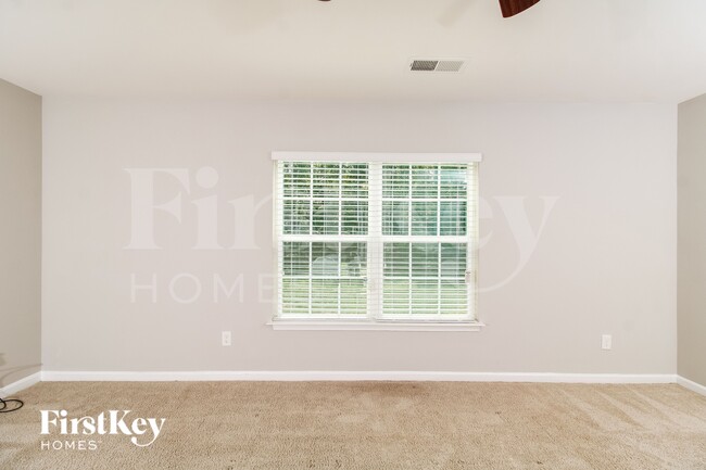 Photo - 227 Sawyer Ln