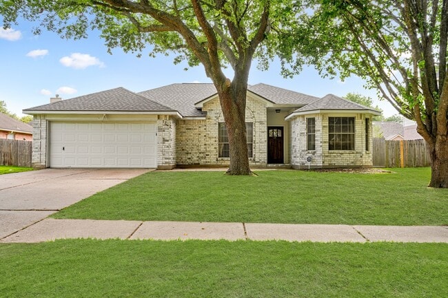 Building Photo - 1242 Hunter Wood Dr