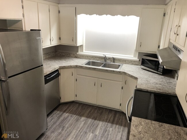 Photo - 7844 Burkhalter Rd