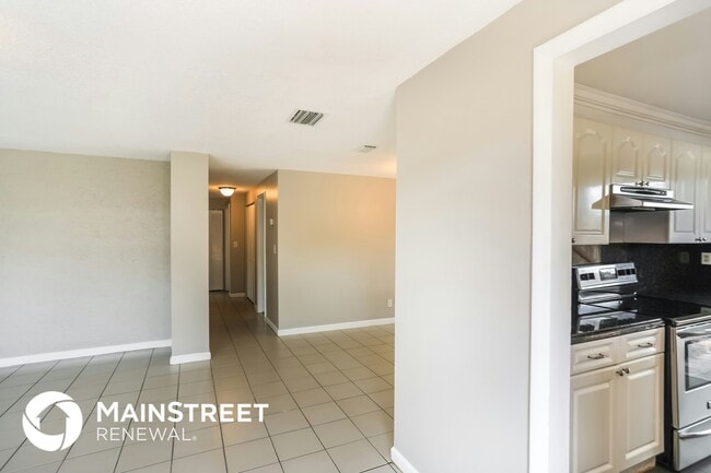 Photo - 317 NW 49th St