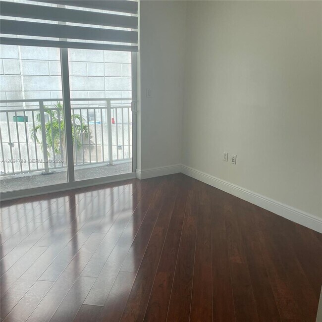 7275 SW 90th Way Unit 509