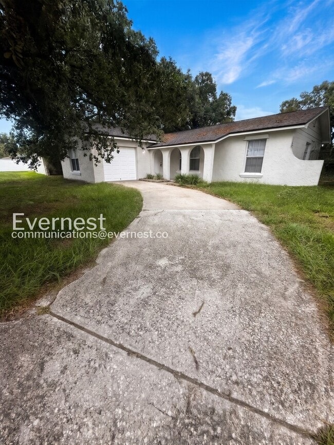 Building Photo - 6069 Anglia Dr