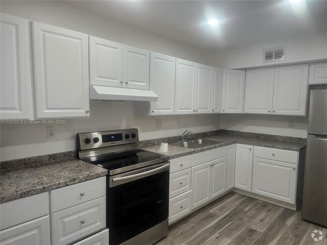 Building Photo - 4525 W 20th Ave Unit 225 Rental