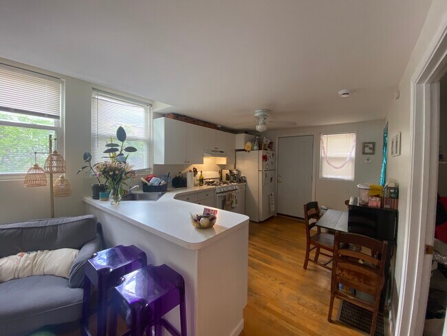 Photo - 75 5th St Unit 1