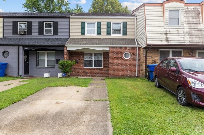 Building Photo - Townhouse for Rent in Virginia Beach!