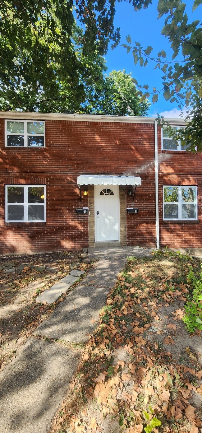 Building Photo - 228 Ridgewood Ave Unit #2 Rental