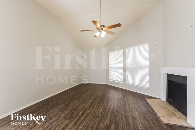Photo - 17522 Davenway Dr