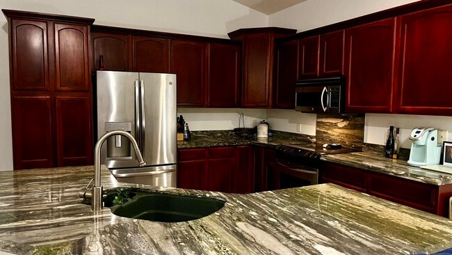 Photo - 17648 Cinquez Park Rd W