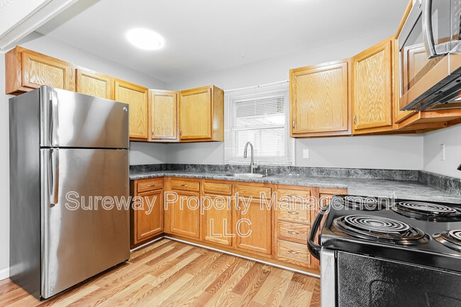 Photo - 40 Madestone Ln