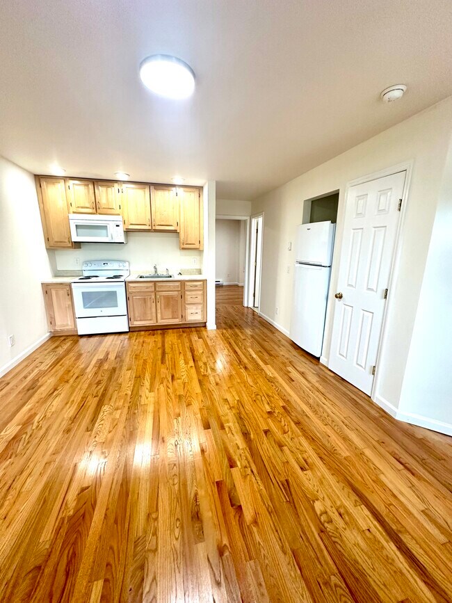 Building Photo - Highland Crossing Rental