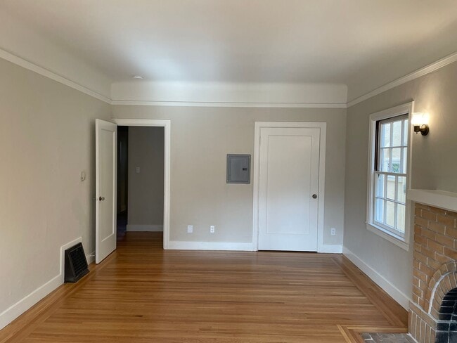Photo - North side, quiet and spacious one bedroom is walking distance to the north side of the UC Berkel... Unit Apt 2423