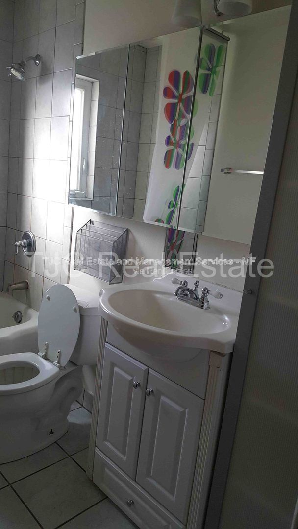 Photo - 1215 S Jackson St