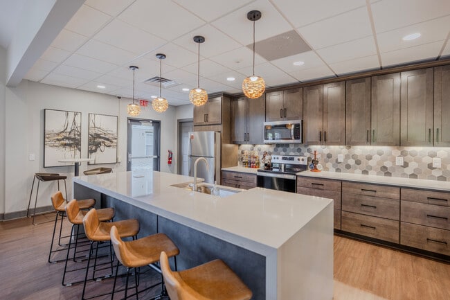 Building Photo - Collegiate Suites of Blacksburg