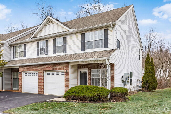 Building Photo - 1273 Grove Dr Rental