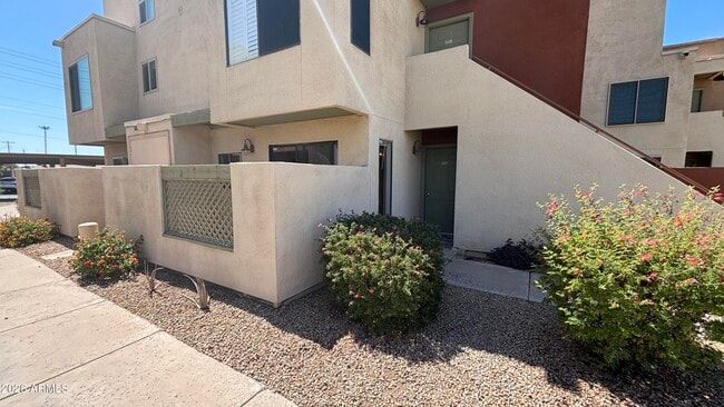 Building Photo - 3600 Hayden Rd Unit 3619