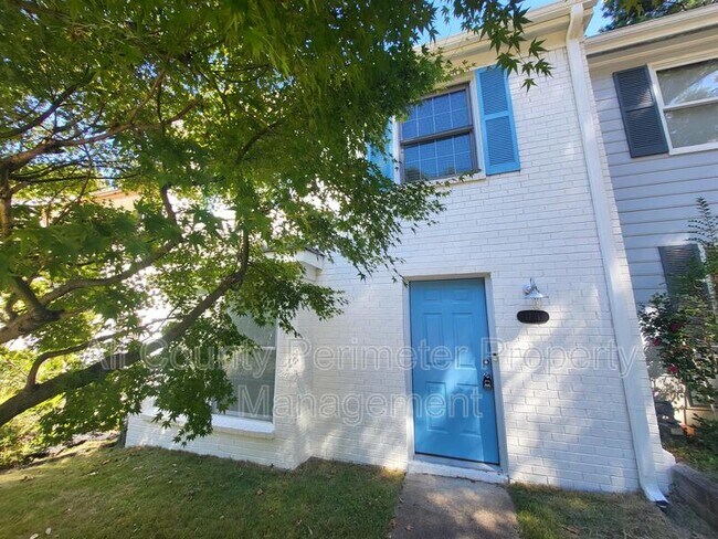 Photo - 1731 Twin Brooks Dr SE