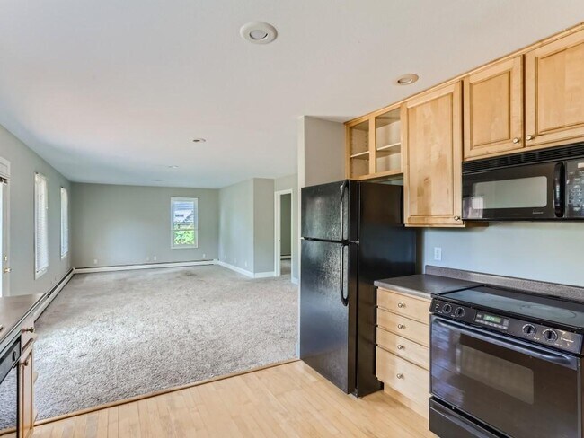 Photo - 215 E Old Shakopee Rd