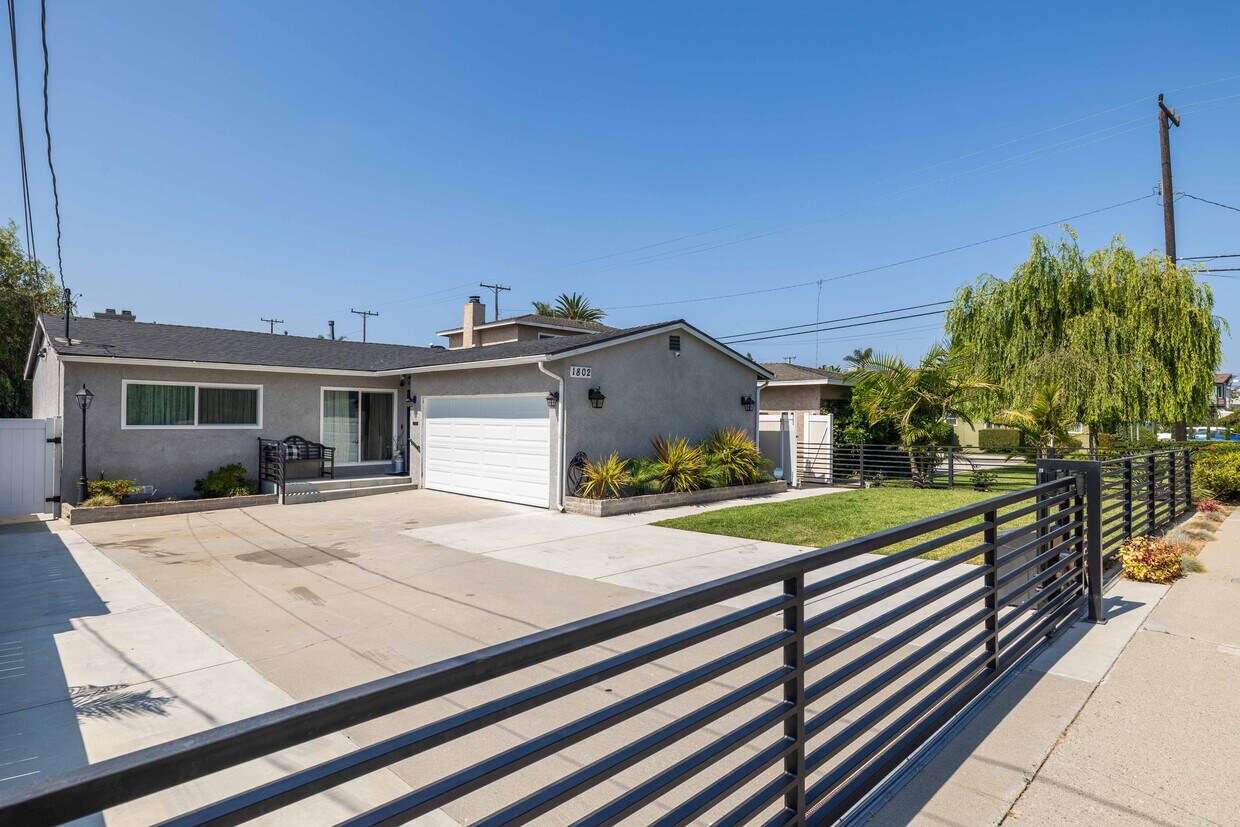 Photo - 1802 Belmont Ln (Redondo Beach, CA)